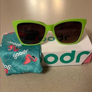 NWT Goodr green polarized sunglasses – born to be envied